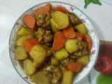 鸡腿炖土豆红萝卜