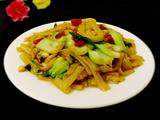 青菜鸡蛋炒河粉