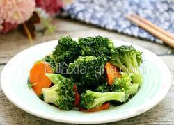 红萝卜炒西兰花