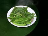 大蒜炒半熟四季豆的做法[图]