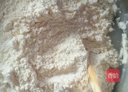 韭菜鸡蛋饼的做法图解1