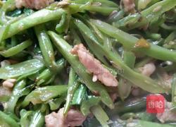 四季豆炒肉的做法图解5