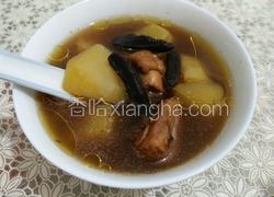陈年萝卜干雪莲煲鸡腿