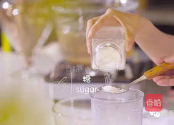 绿豆糕+火龙果汁的做法图解2
