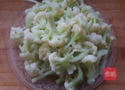 炒菜花的做法图解2