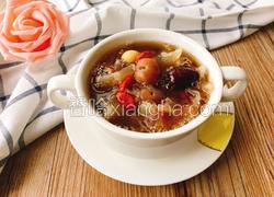 桂圆莲子银耳羹