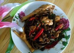 茶树菇闷鸡肉