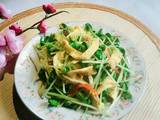 豆苗炒鸡蛋丝的做法[图]