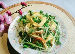 豆苗炒鸡蛋丝
