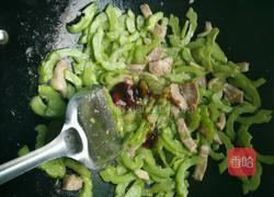 苦瓜炒肉的做法图解5
