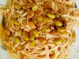核桃毛豆茄汁拌面的做法[图]