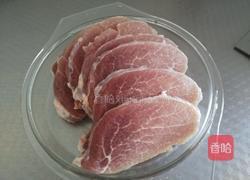 酥炸孜然风味肉饼的做法图解1