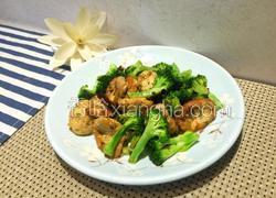 豆腐肉末香肠炒西兰花