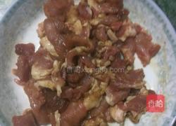 杏鲍菇炒肉片的做法图解1