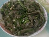 韭菜炒红薯粉的做法[图]