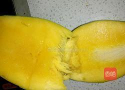 芒果奶昔的做法图解1
