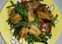 五花肉炒蒜苔