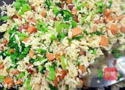 芥菜腊肉炒饭的做法图解16