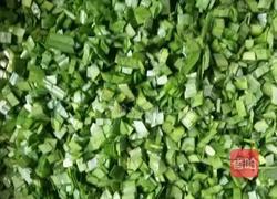 韭菜鸡蛋水饺的做法图解2