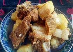 排骨红烧肉焖土豆