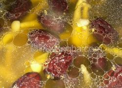 茶树菇红枣乌鸡汤