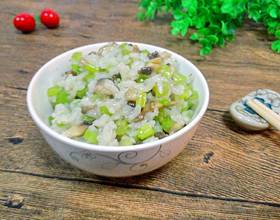 西芹口蘑炒米饭[图]