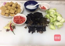 丝瓜酿油豆腐的做法图解3