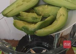 牛油果奶昔的做法图解4
