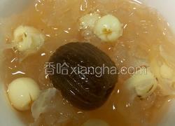 冰糖莲子银耳汤