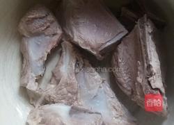 海带排骨汤的做法图解3