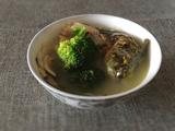 西蓝花黄骨鱼汤