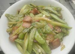 西芹荷兰豆炒腊肉