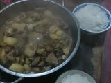 家常土豆焖鸡腿肉的做法[图]