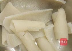 水晶猪皮冻的做法图解2