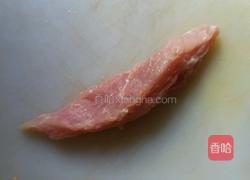 青椒炒肉丝的做法图解1