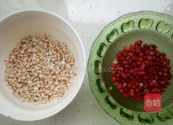 红豆薏米粥的做法图解1