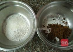 红糖牛奶千层马蹄糕的做法图解2
