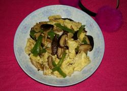 香菇尖椒炒鸡蛋（蚝油口味）