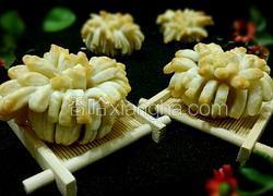 中式酥皮点心花开富贵