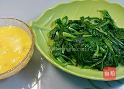 菠菜炒鸡蛋的做法图解3