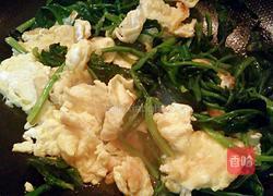 菠菜炒鸡蛋的做法图解8
