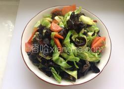 胡萝卜木耳炒圆白菜