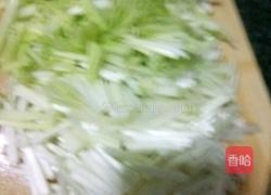 韭黄炒蛋的做法图解1