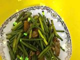 蒜台炒肉