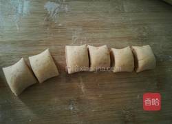 红萝卜泥椒盐花卷的做法图解7