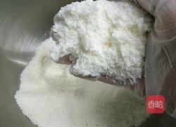 蛋白椰丝球的做法图解2