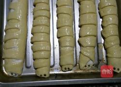 毛毛虫面包的做法图解10