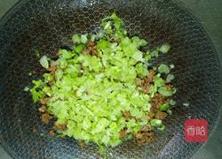  芹菜牛肉渣的做法图解6
