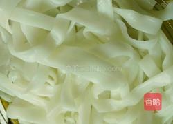 莴苣牛肉炒河粉的做法图解4