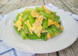 鸡蛋炒芹菜